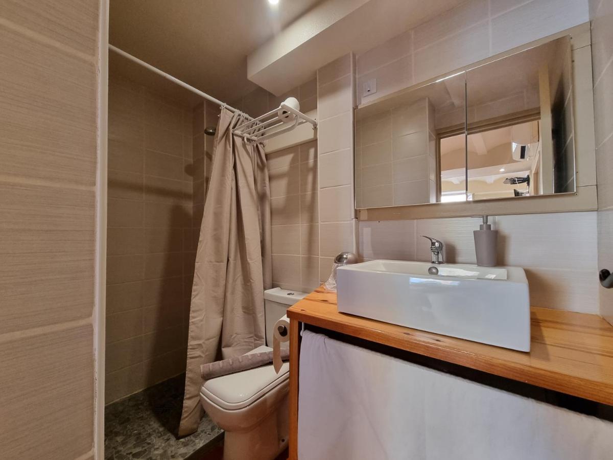 Apartment I 9 *